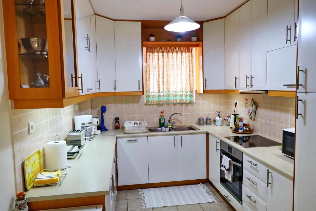 Fou'S Apartment 纳弗帕克托斯 外观 照片